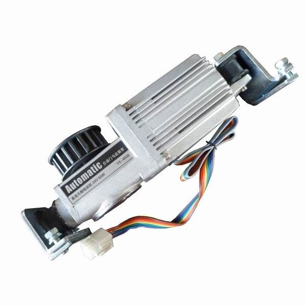 स्क्वायर Brushless डीसी मोटर्स फिसलने दरवाजा मोटर 24V 3200RPM कृमि गियर बॉक्स